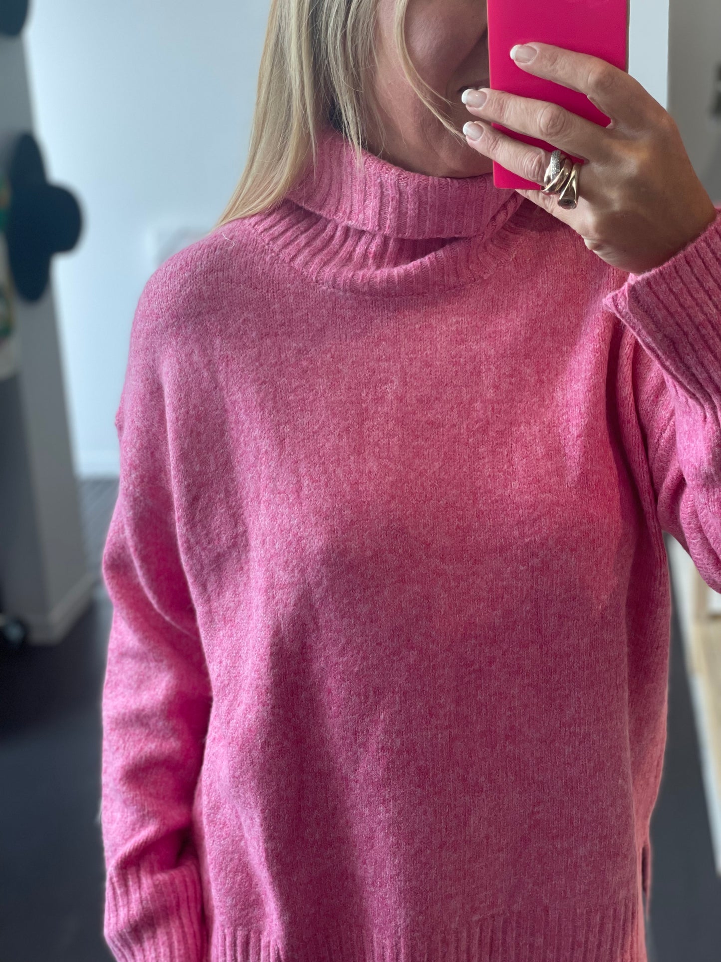 Roll Neck Relaxed Knit- pink